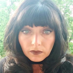 Meet your Posher, Traci